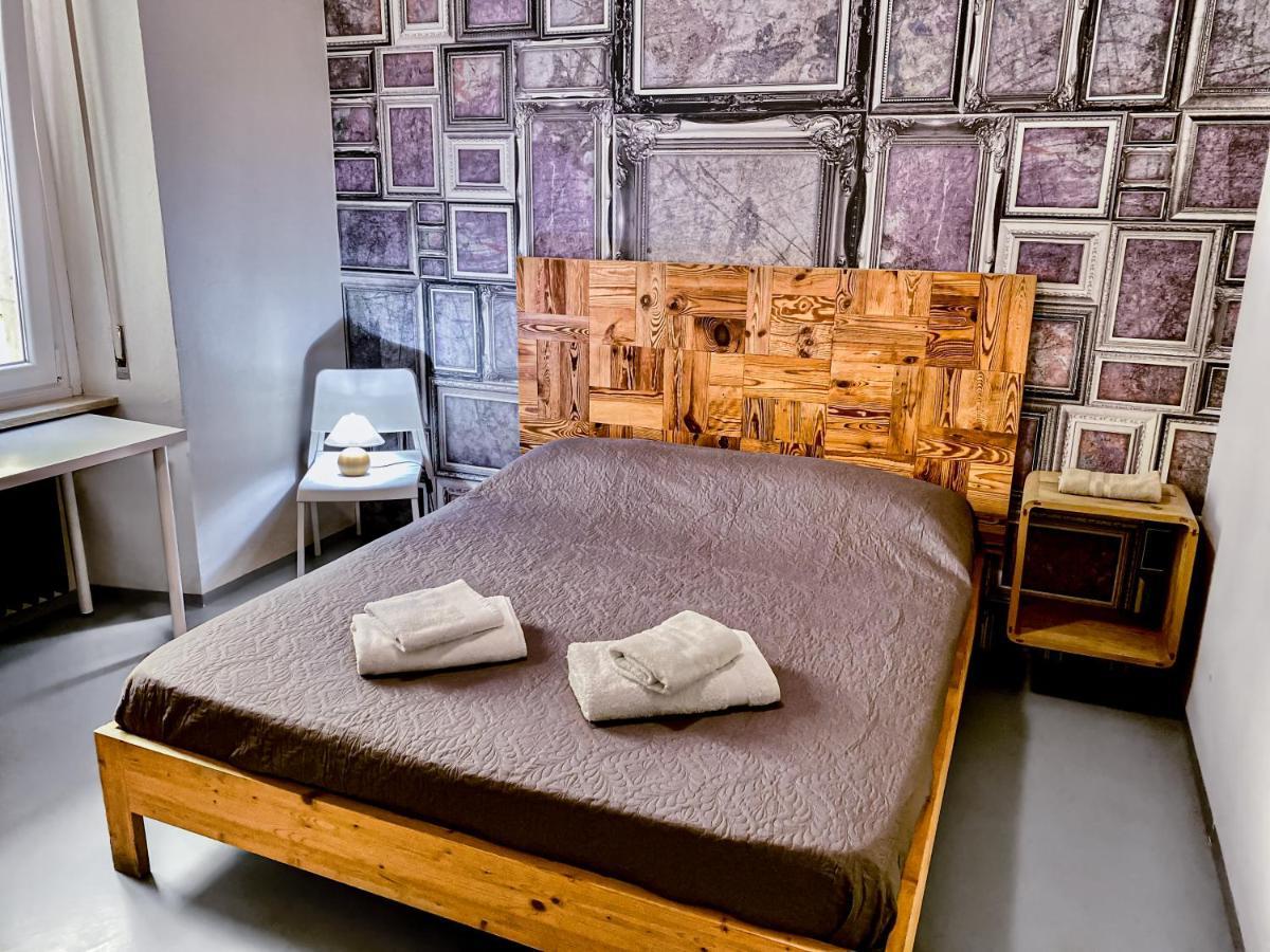 Tra Piazza Erbe E Piazza Bra Raffinata Maison Hotel Verona Eksteriør billede